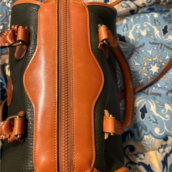 Dooney and Bourke vintage Gladstone - Picture 5 of 16
